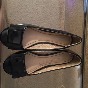 Bamboo black flat with bow detail